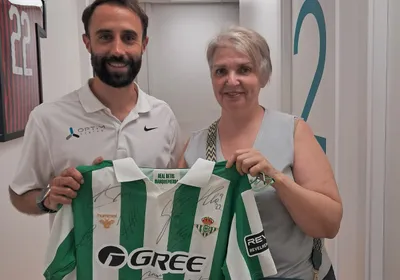 Camiseta del Real Betis firmada
